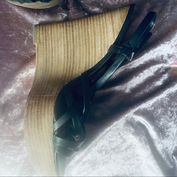 Coach Strappy Wedges 9.5 - Picture 8 of 10